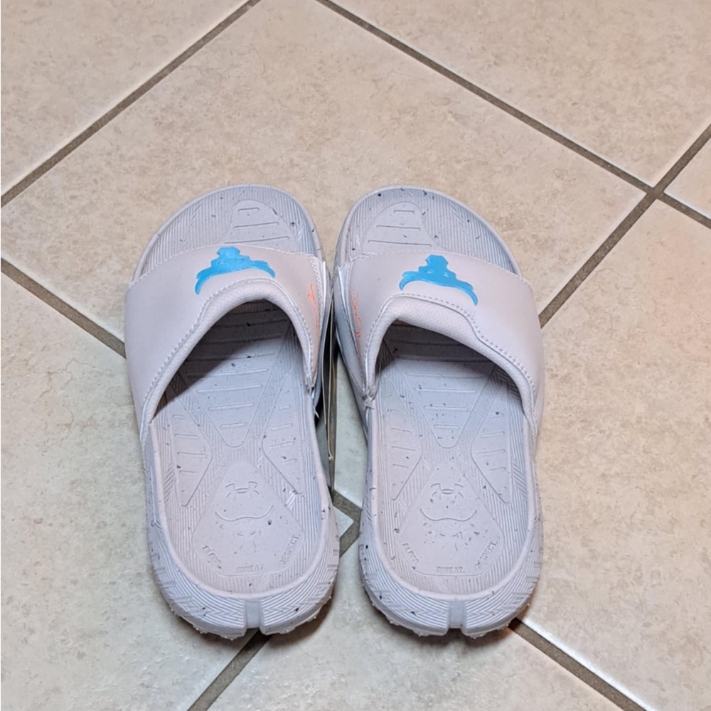 Under Armour "Project Rock" Slides - Men's size 8 / Wmns size 9.5 - Picture 5 of 8